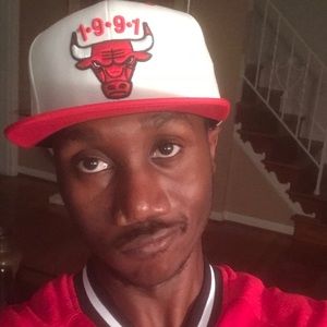 Meet your Posher, Derrick